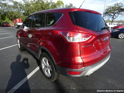 2015 Ford Escape SE   - Photo 9 - Naples, FL 34104