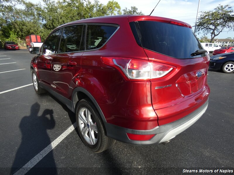 2015 Ford Escape SE photo 3