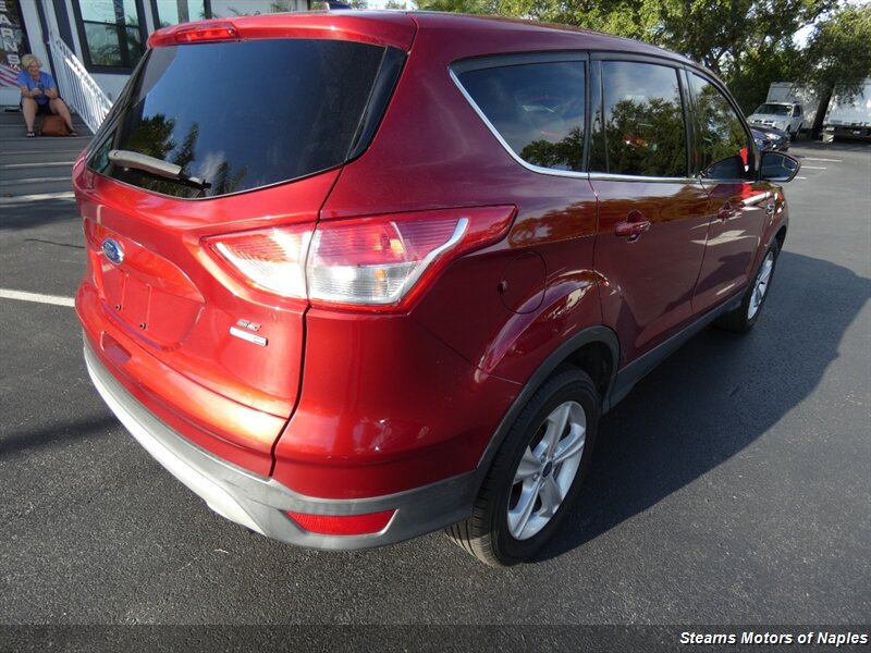 2015 Ford Escape SE photo 5