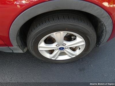 2015 Ford Escape SE   - Photo 17 - Naples, FL 34104