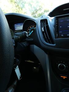 2015 Ford Escape SE   - Photo 26 - Naples, FL 34104