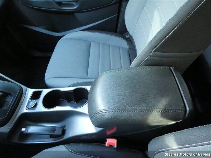 2015 Ford Escape SE photo 17