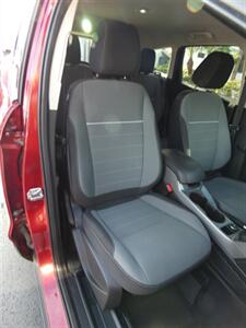 2015 Ford Escape SE   - Photo 44 - Naples, FL 34104