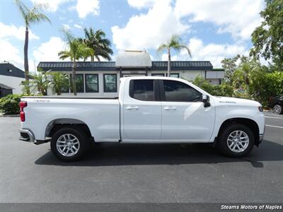 2020 Chevrolet Silverado 1500 LT - Photo 2 - Naples, FL 34104