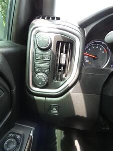 2020 Chevrolet Silverado 1500 LT - Photo 24 - Naples, FL 34104