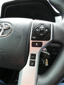 2018 Toyota Tundra SR5   - Photo 29 - Naples, FL 34104