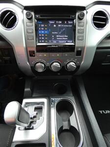 2018 Toyota Tundra SR5   - Photo 34 - Naples, FL 34104