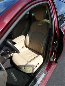 2015 Hyundai Genesis 3.8L   - Photo 38 - Naples, FL 34104