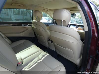 2015 Hyundai Genesis 3.8L   - Photo 52 - Naples, FL 34104