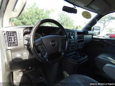 2023 Chevrolet Express 2500 - Photo 32 - Naples, FL 34104