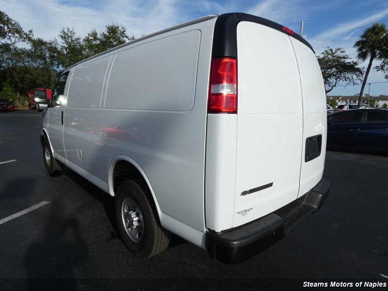 2023 Chevrolet Express 2500 Cargo photo 6