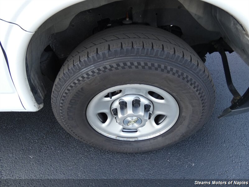 2023 Chevrolet Express 2500 Cargo photo 11