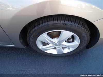 2013 Hyundai Elantra GLS   - Photo 17 - Naples, FL 34104