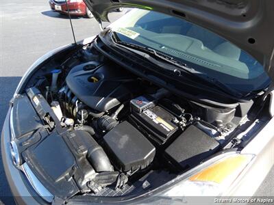 2013 Hyundai Elantra GLS   - Photo 8 - Naples, FL 34104