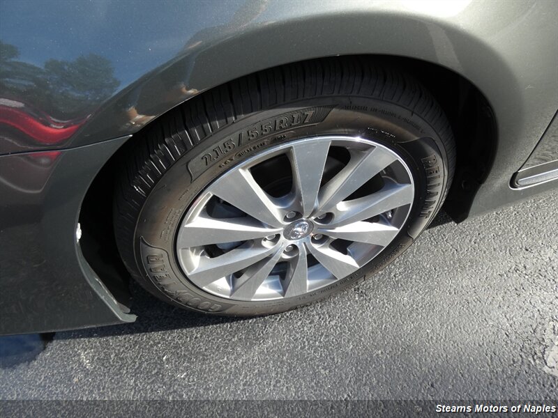 2011 Toyota Avalon Limited photo 12