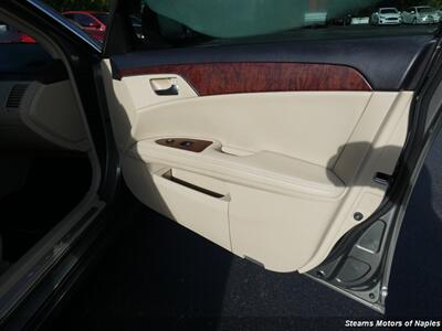 2011 Toyota Avalon Limited   - Photo 48 - Naples, FL 34104