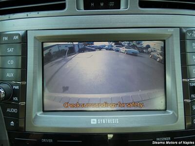 2011 Toyota Avalon Limited   - Photo 28 - Naples, FL 34104