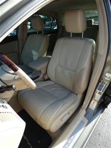 2011 Toyota Avalon Limited   - Photo 37 - Naples, FL 34104