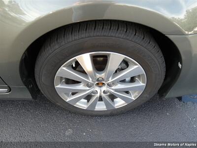2011 Toyota Avalon Limited   - Photo 17 - Naples, FL 34104