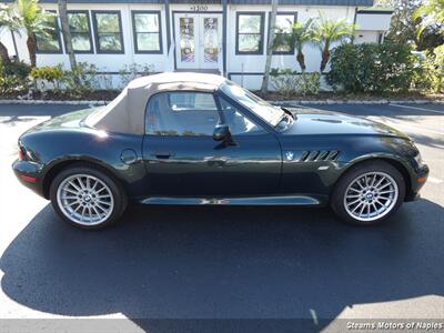 2001 BMW Z3 3.0i   - Photo 2 - Naples, FL 34104