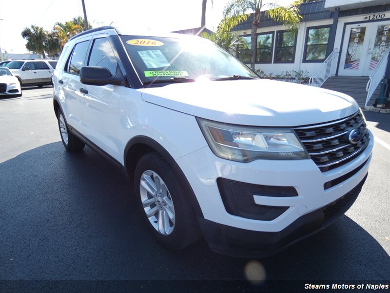 2016 Ford Explorer   - Photo 1 - Naples, FL 34104