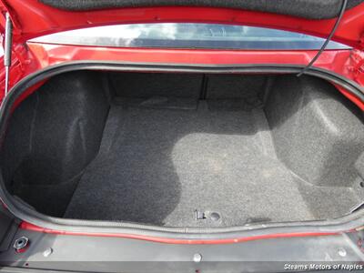 2011 Dodge Challenger SE - Photo 15 - Naples, FL 34104