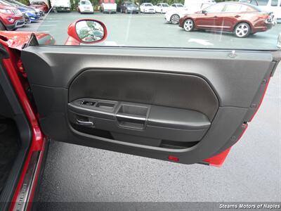 2011 Dodge Challenger SE - Photo 47 - Naples, FL 34104