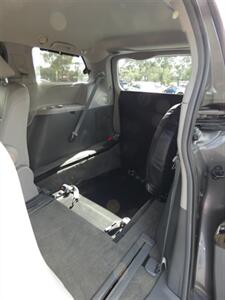 2017 Toyota Sienna XLE  Wheelchair Accessible - Photo 46 - Naples, FL 34104