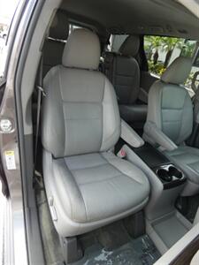 2017 Toyota Sienna XLE  Wheelchair Accessible - Photo 49 - Naples, FL 34104
