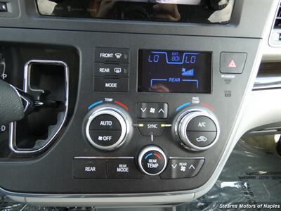 2017 Toyota Sienna XLE  Wheelchair Accessible - Photo 30 - Naples, FL 34104