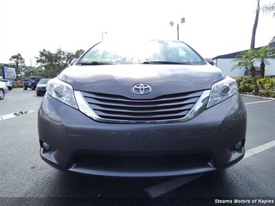 2017 Toyota Sienna XLE  Wheelchair Accessible - Photo 4 - Naples, FL 34104