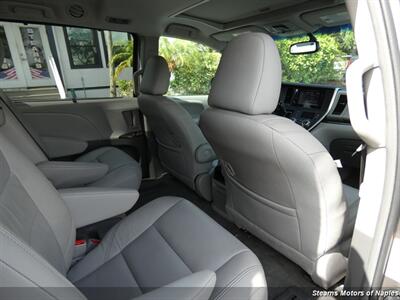 2017 Toyota Sienna XLE  Wheelchair Accessible - Photo 54 - Naples, FL 34104