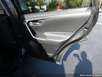 2023 Toyota RAV4 XLE   - Photo 52 - Naples, FL 34104