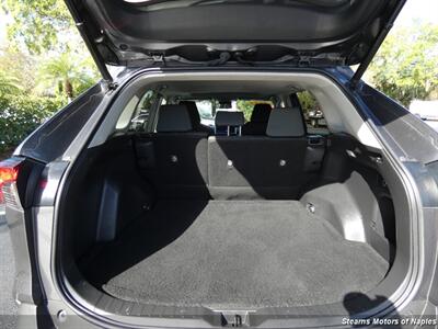 2023 Toyota RAV4 XLE   - Photo 14 - Naples, FL 34104