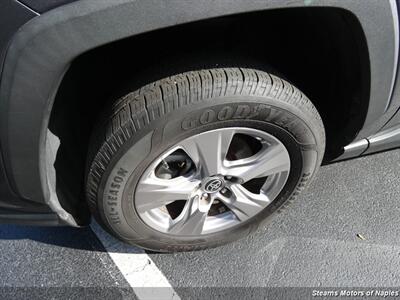2023 Toyota RAV4 XLE   - Photo 18 - Naples, FL 34104