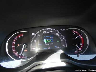 2023 Toyota RAV4 XLE   - Photo 21 - Naples, FL 34104