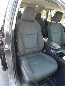 2023 Toyota RAV4 XLE   - Photo 46 - Naples, FL 34104