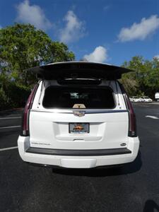 2018 Cadillac Escalade ESV Platinum   - Photo 13 - Naples, FL 34104