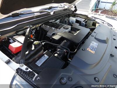 2018 Cadillac Escalade ESV Platinum   - Photo 7 - Naples, FL 34104