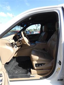 2018 Cadillac Escalade ESV Platinum   - Photo 42 - Naples, FL 34104
