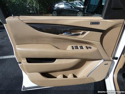 2018 Cadillac Escalade ESV Platinum   - Photo 43 - Naples, FL 34104