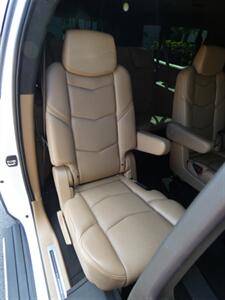 2018 Cadillac Escalade ESV Platinum   - Photo 59 - Naples, FL 34104