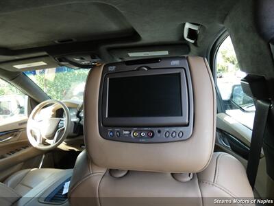 2018 Cadillac Escalade ESV Platinum   - Photo 62 - Naples, FL 34104