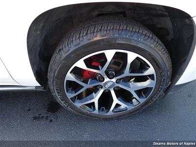 2018 Cadillac Escalade ESV Platinum   - Photo 19 - Naples, FL 34104