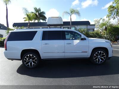 2018 Cadillac Escalade ESV Platinum   - Photo 2 - Naples, FL 34104