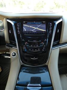 2018 Cadillac Escalade ESV Platinum   - Photo 34 - Naples, FL 34104