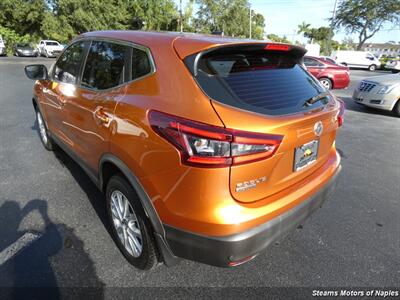 2021 Nissan Rogue Sport   - Photo 9 - Naples, FL 34104