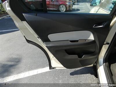 2015 Chevrolet Equinox LS   - Photo 44 - Naples, FL 34104