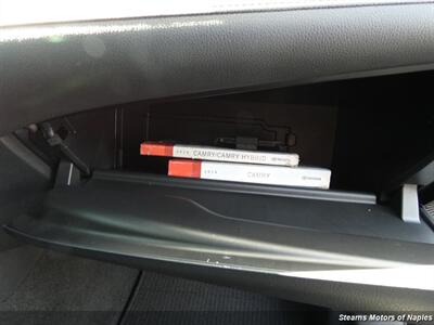 2019 Toyota Camry SE - Photo 48 - Naples, FL 34104