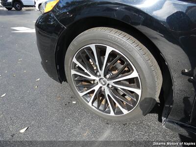 2019 Toyota Camry SE - Photo 20 - Naples, FL 34104